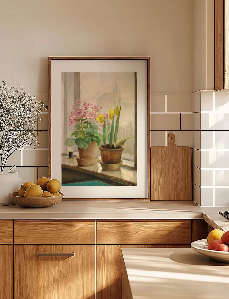 Opstilling med potteplanter i en vindueskarm - Emilie Mundt